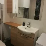 Rovavisit Paroni Apartmán *