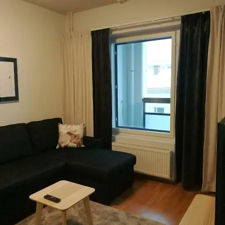 Rovavisit Paroni Apartmán *