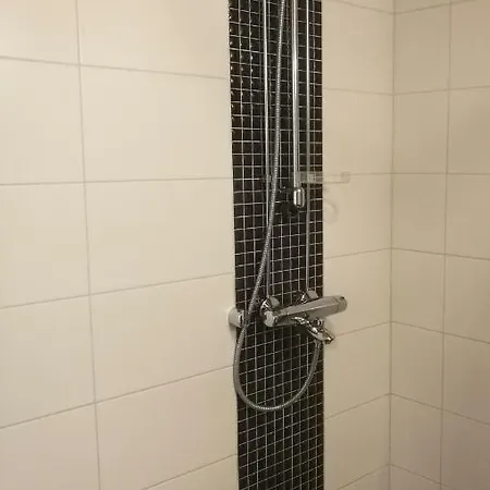 Rovavisit Paroni Apartamento